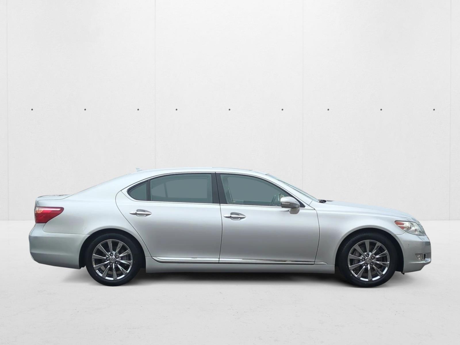 2011 Lexus LS 460 L photo 4