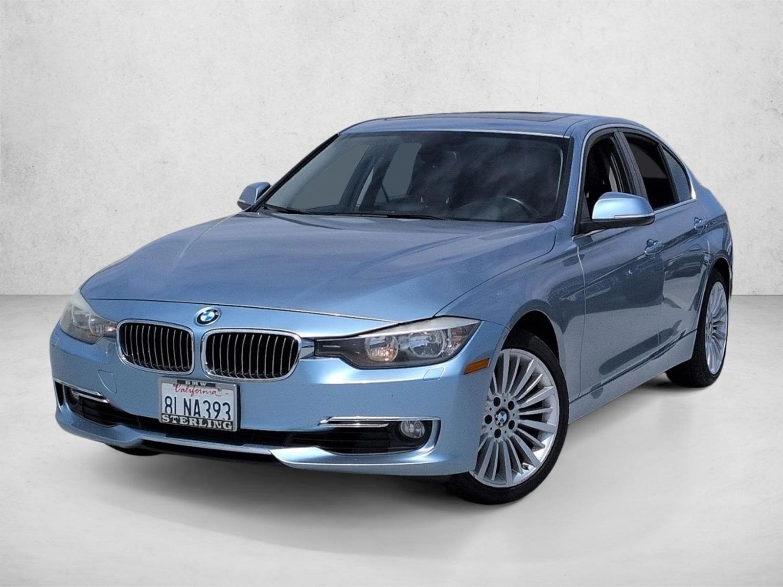 2013 BMW 3 Series 328i xDrive Sedan's photo