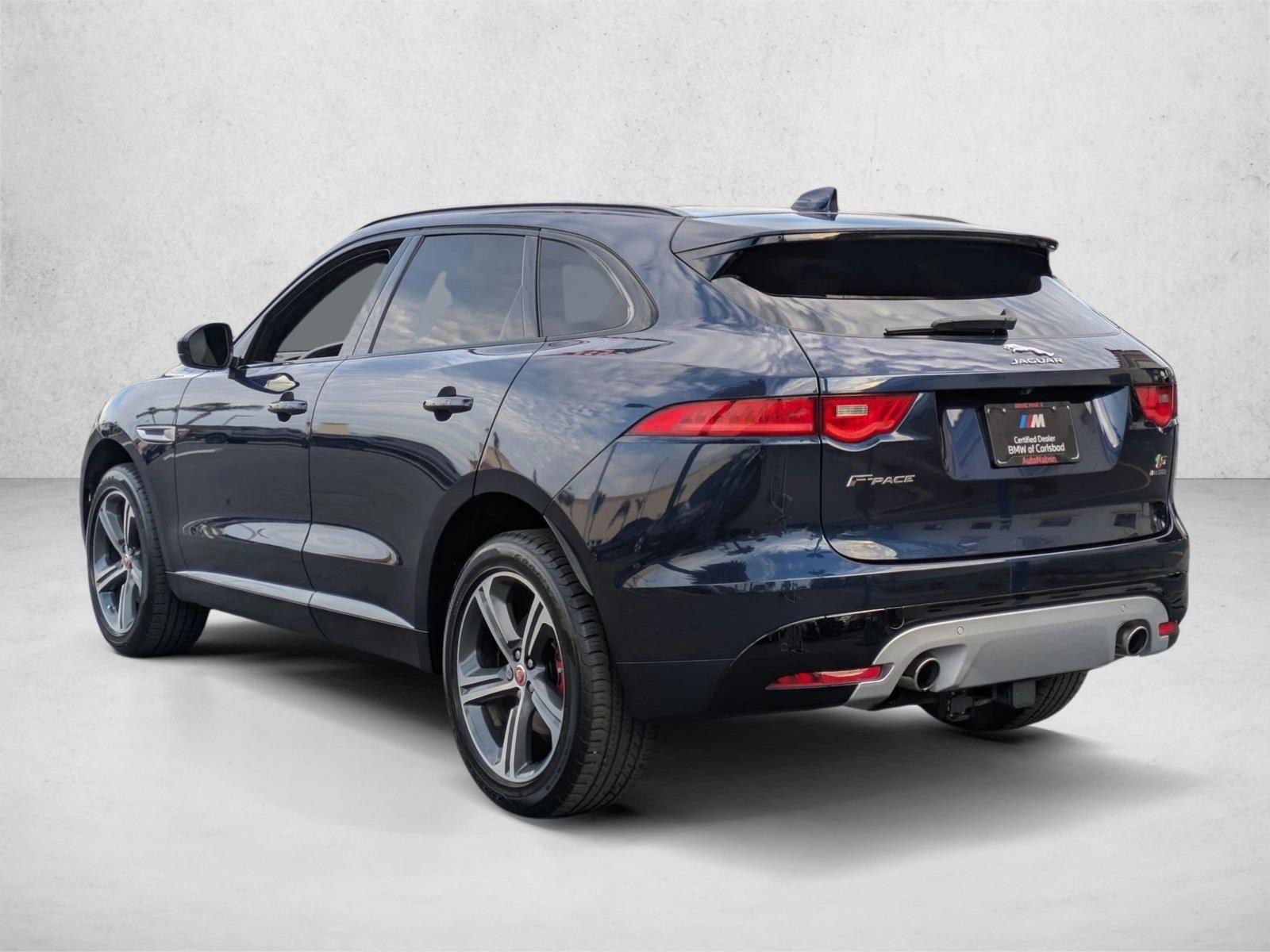 2018 Jaguar F-PACE S photo 3