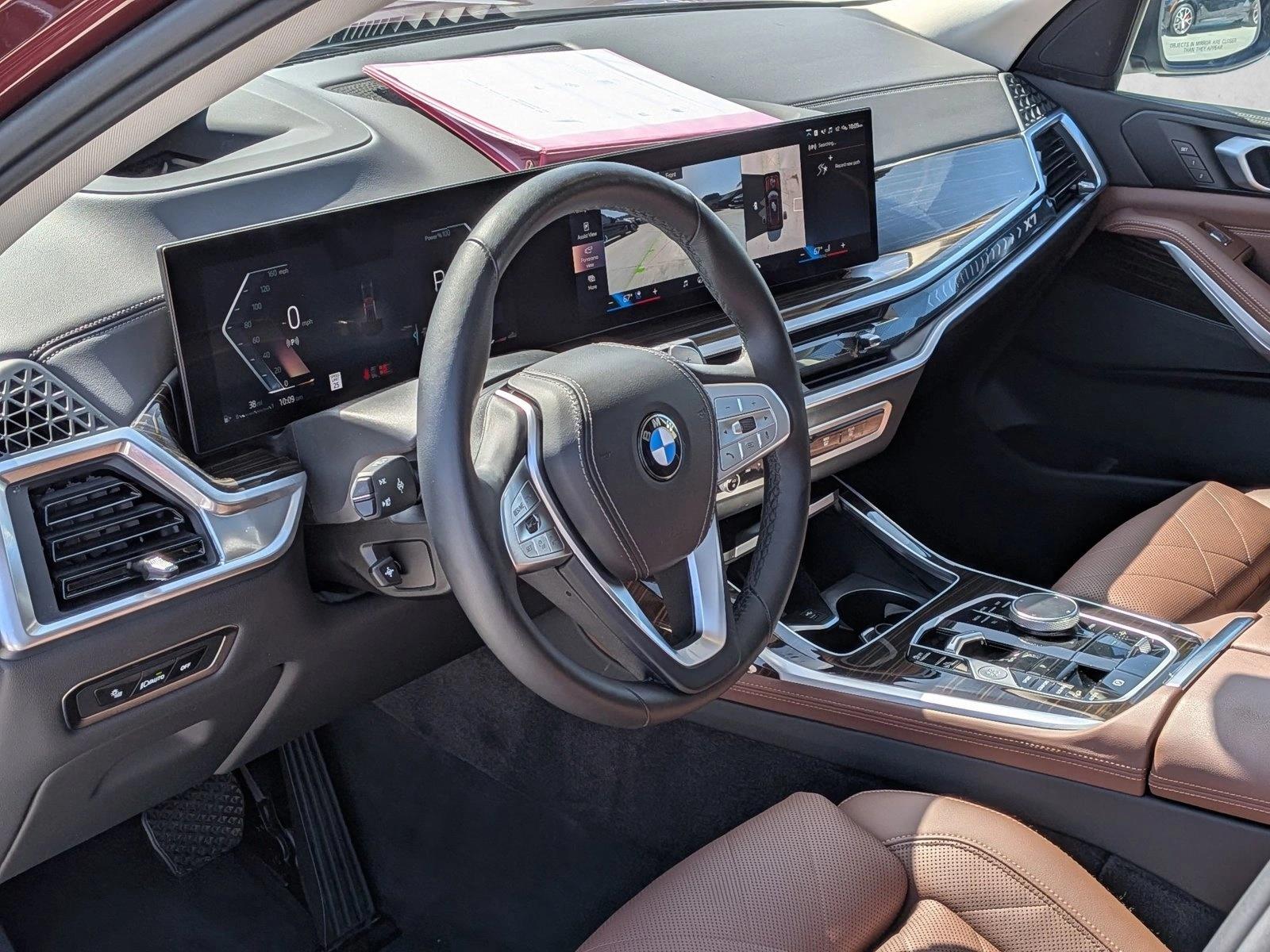 2025 BMW X7 40i - Photo 10