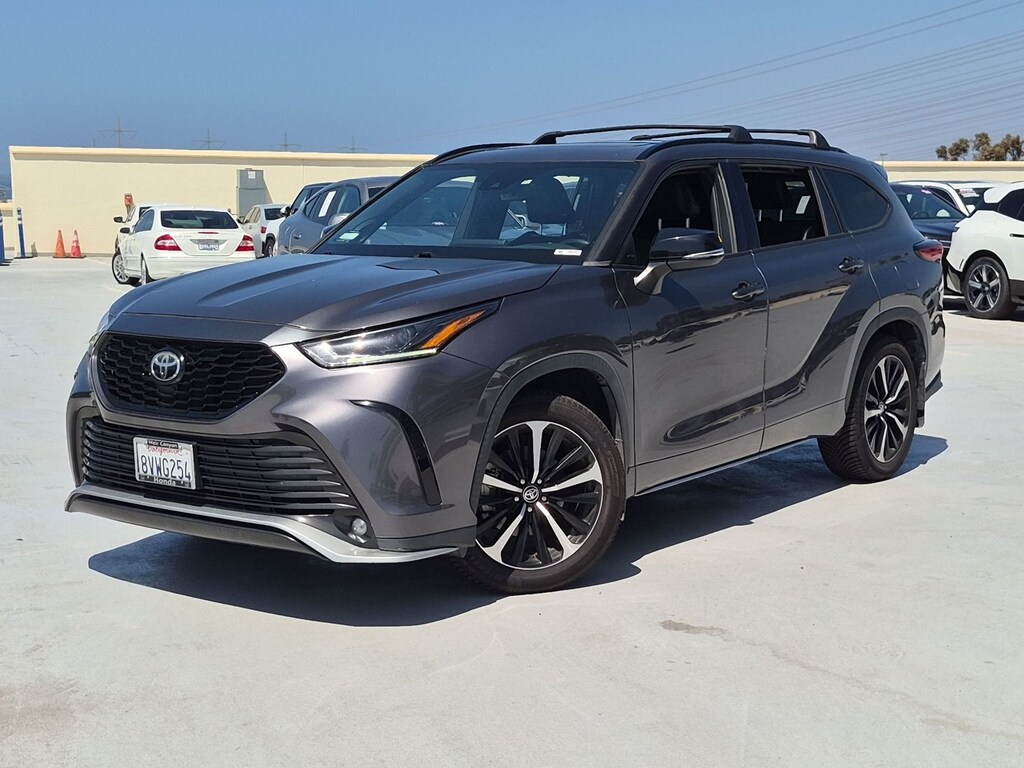 Used 2021 Toyota Highlander XSE SUV