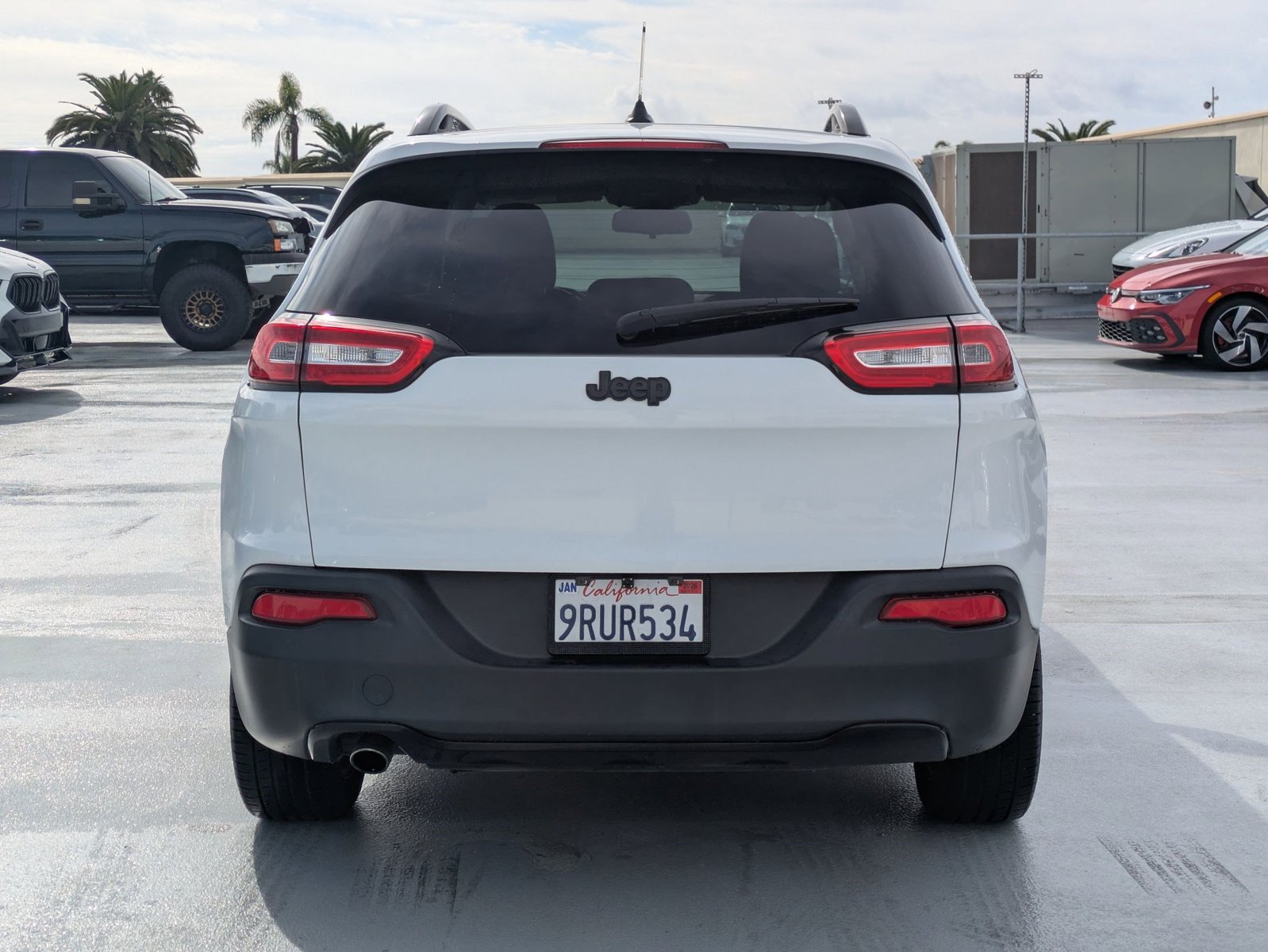 2017 Jeep Cherokee Sport photo 3