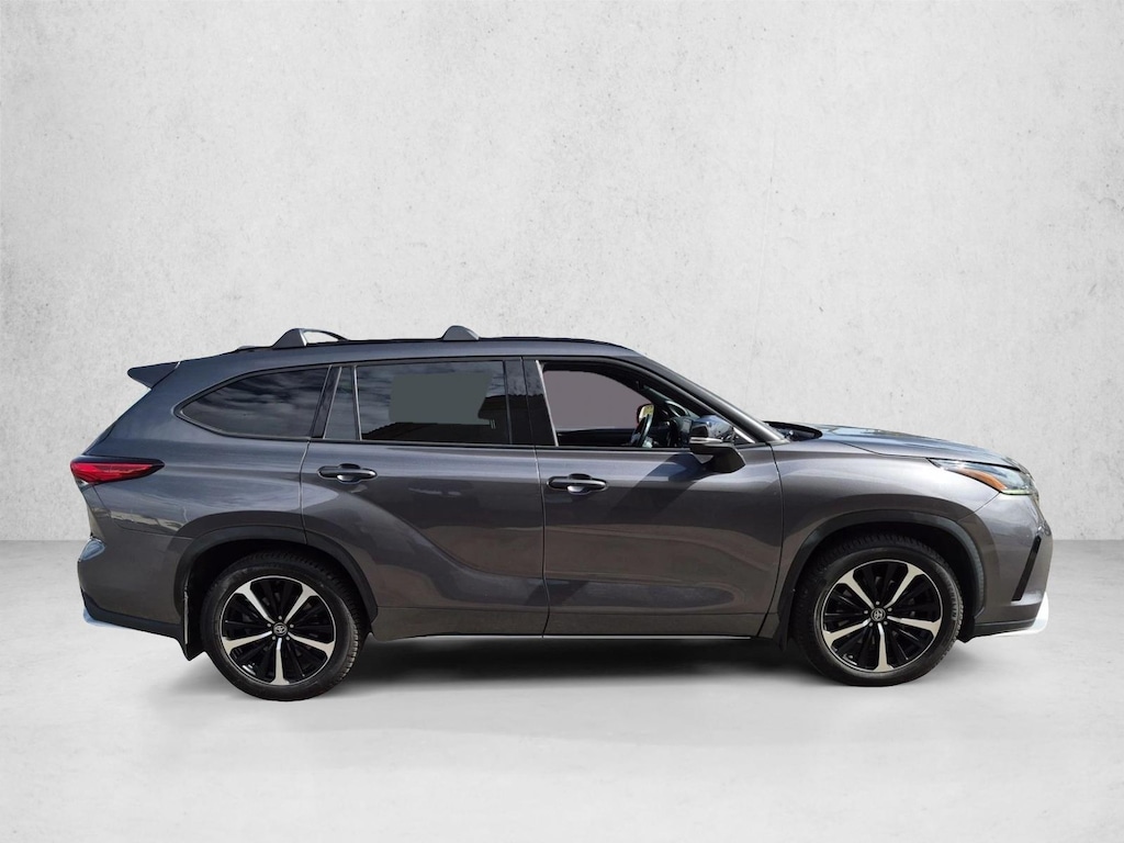 Used 2021 Toyota Highlander XSE SUV