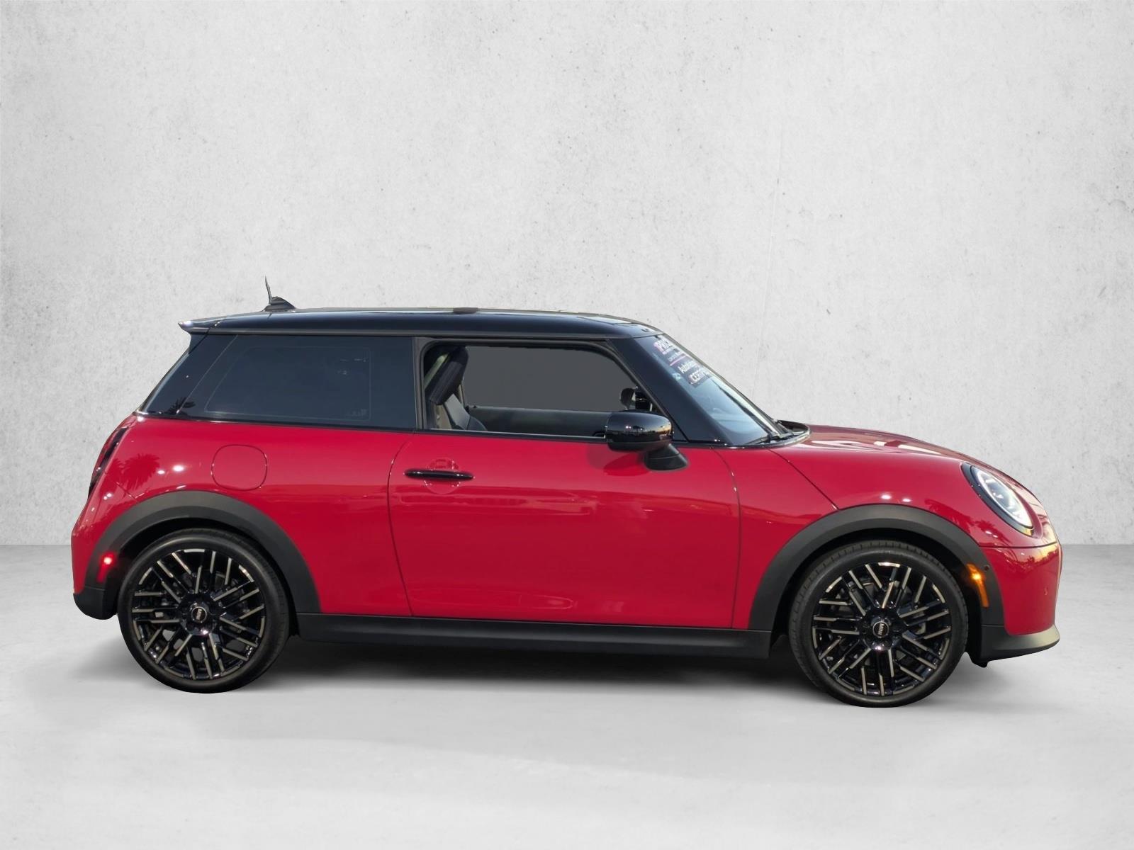 2025 MINI Hardtop 2 Door Cooper S photo 4
