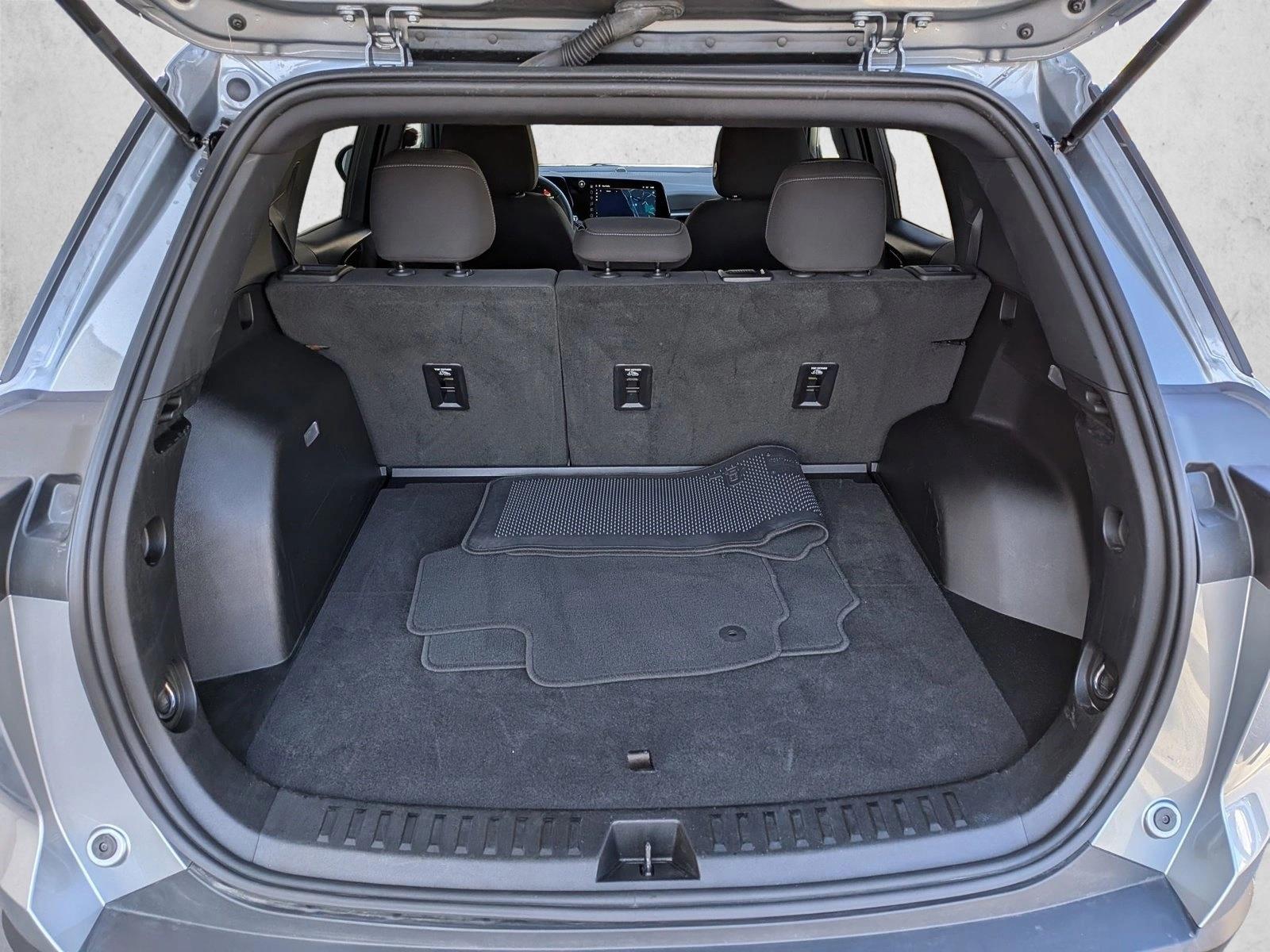 2025 Chevrolet Equinox LT photo 6