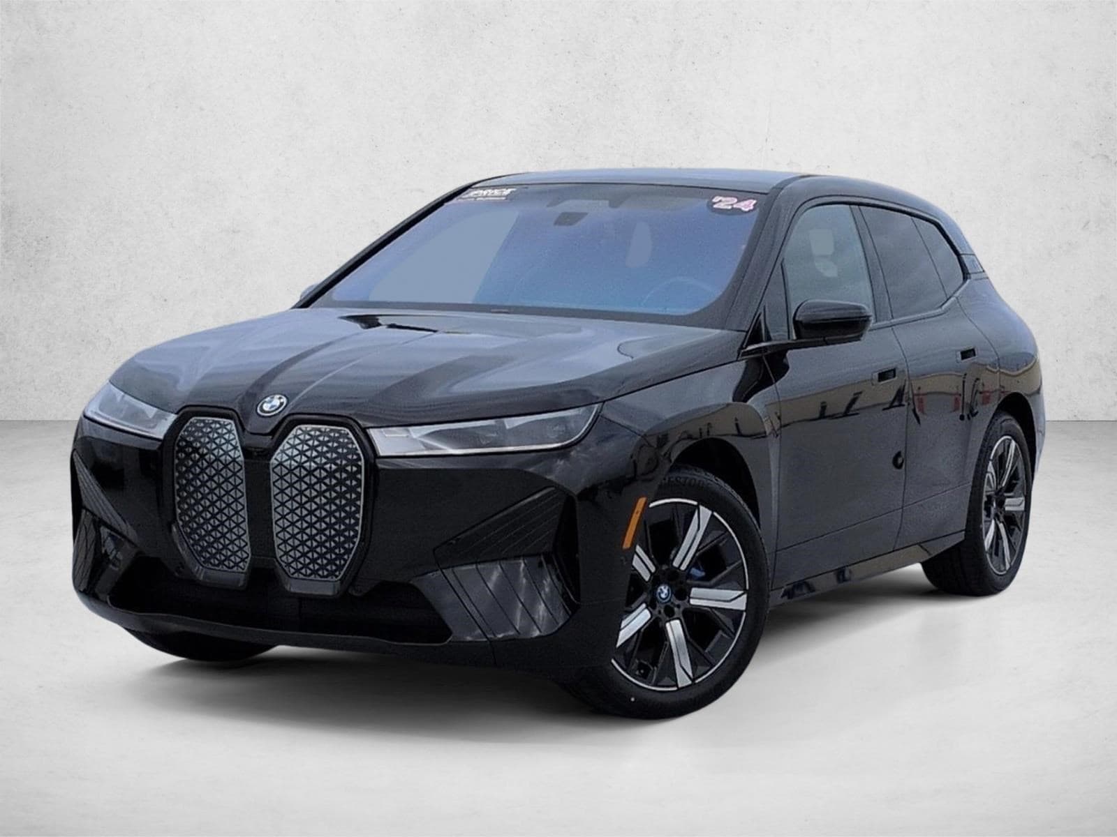 2024 BMW iX xDrive50's photo