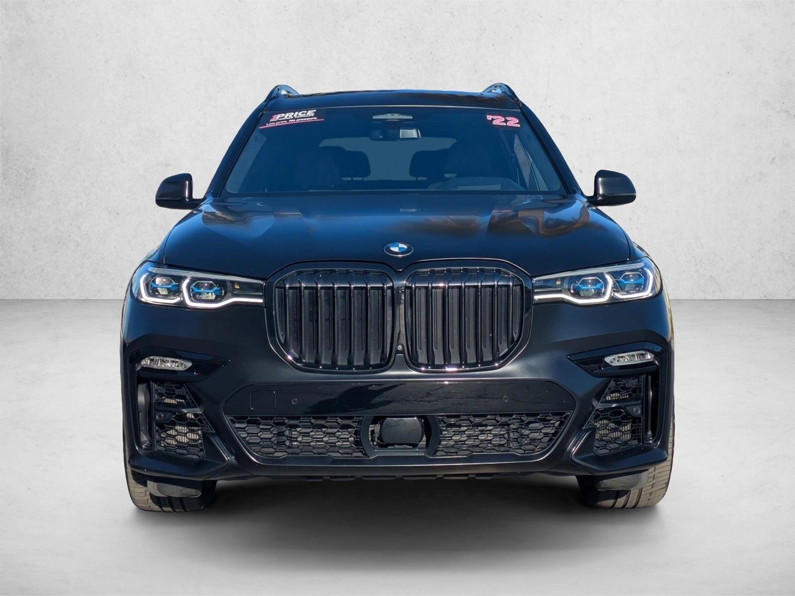 2022 Bmw X7 M50i photo 2