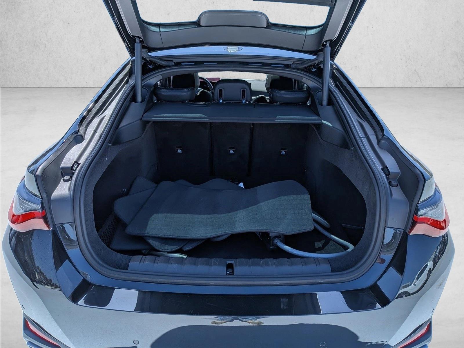 2023 BMW i4 eDrive35 photo 5