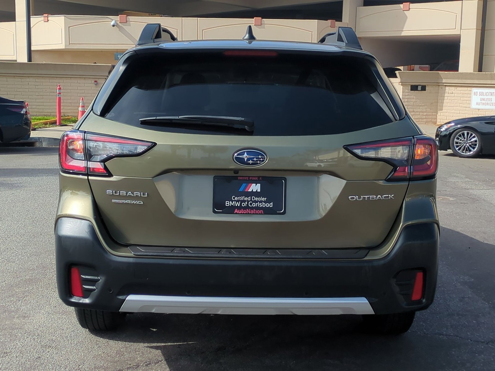 2022 Subaru Outback Limited photo 3