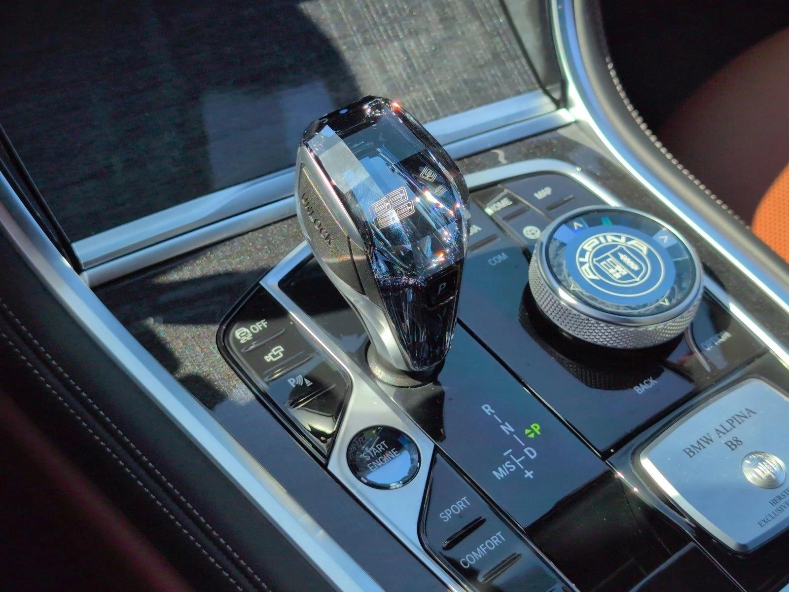 2025 BMW 8 Series Alpina B8 - Photo 12