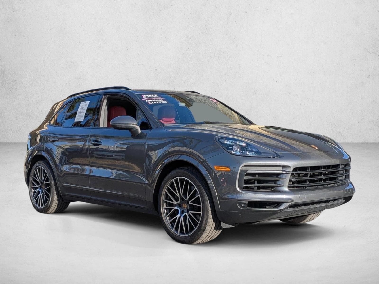 2021 Porsche Cayenne S photo 2