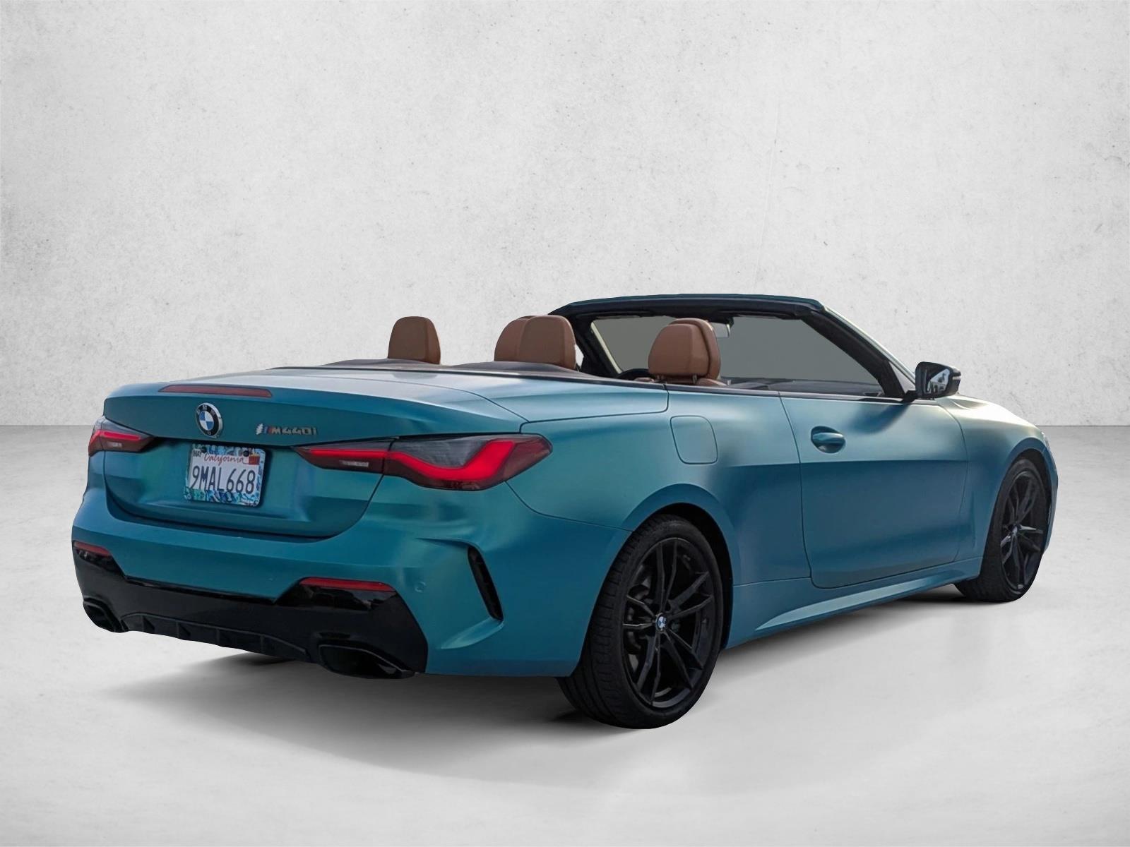 2021 BMW M440i photo 5