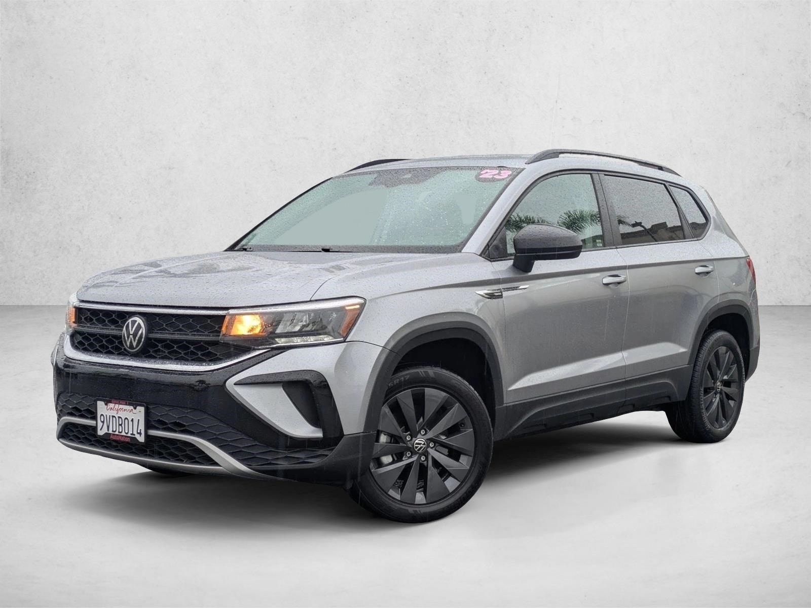 2023 Volkswagen Taos S's photo