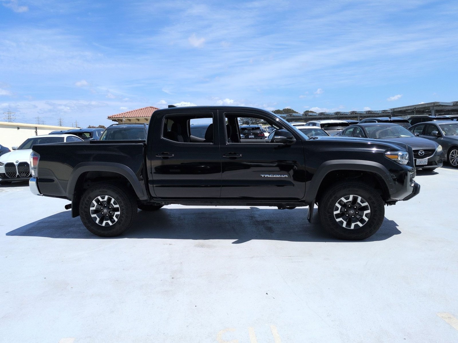 2023 Toyota Tacoma photo 4