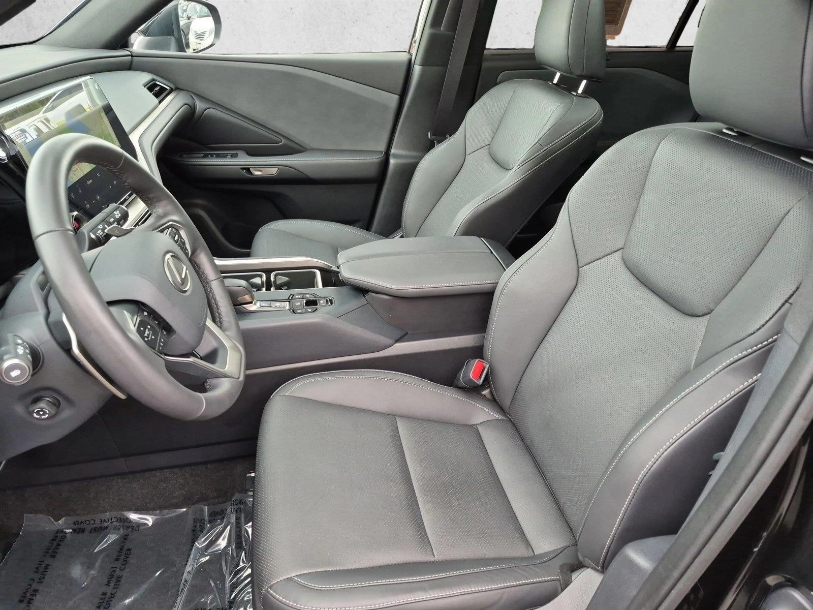 2026 Lexus TX Premium - Photo 17