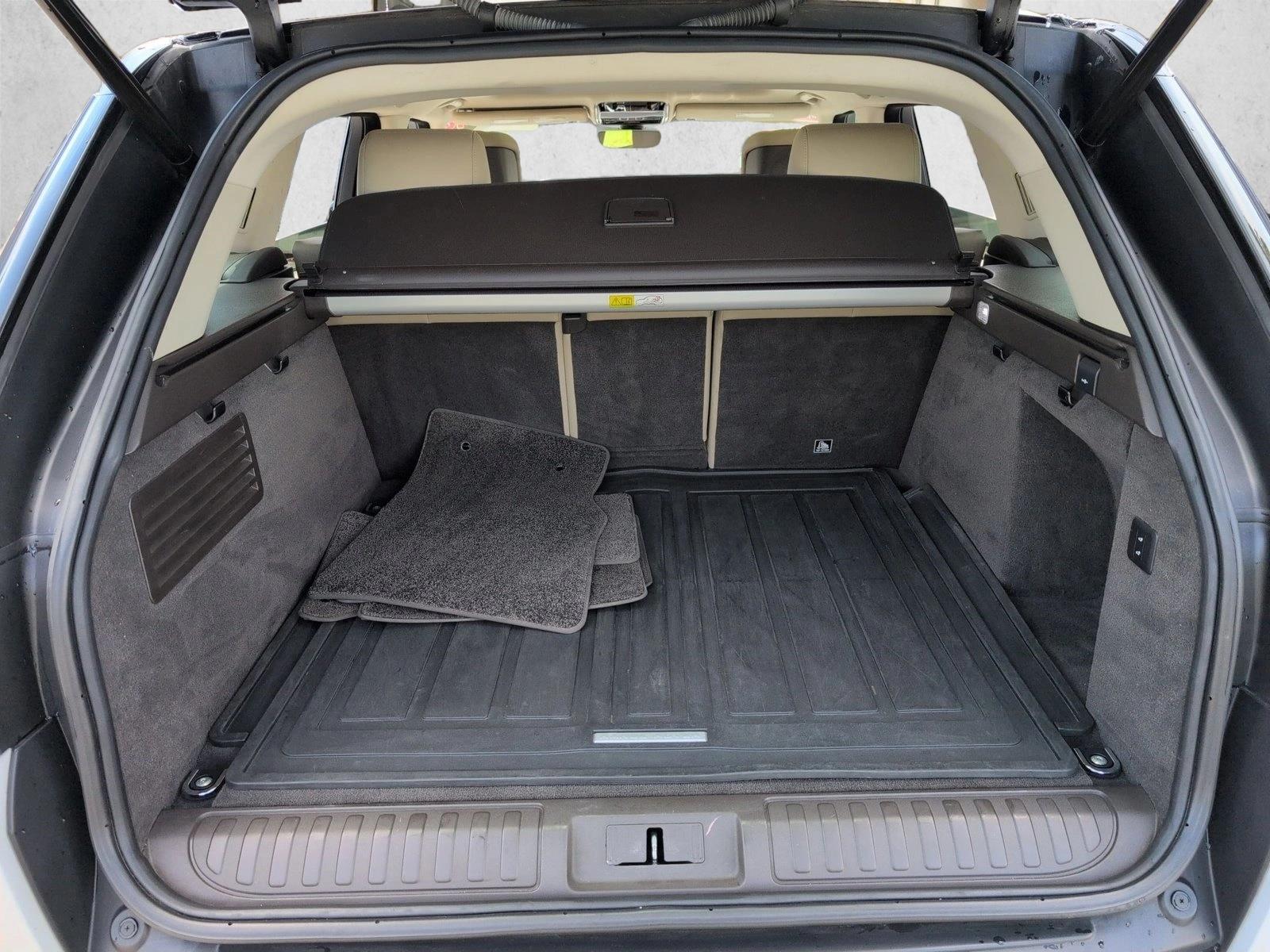 2018 Land Rover Range Rover Sport HSE photo 5