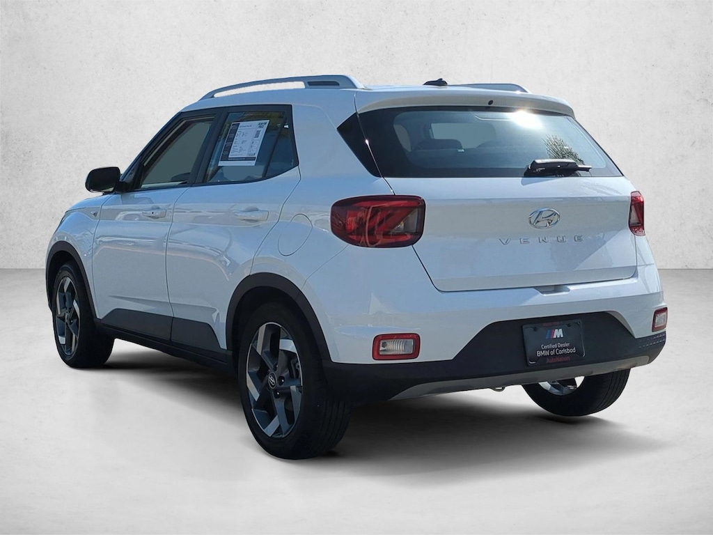Used 2025 Hyundai Venue SEL SUV