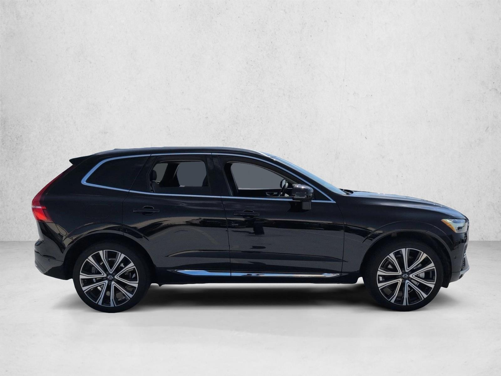 2023 Volvo XC60 B6 AWD Ultimate Bright photo 4