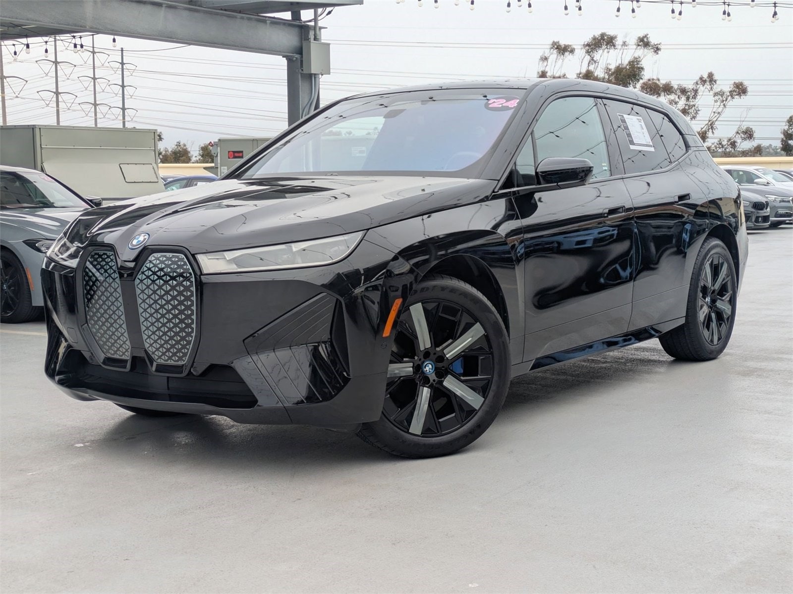 2024 BMW iX Base's photo