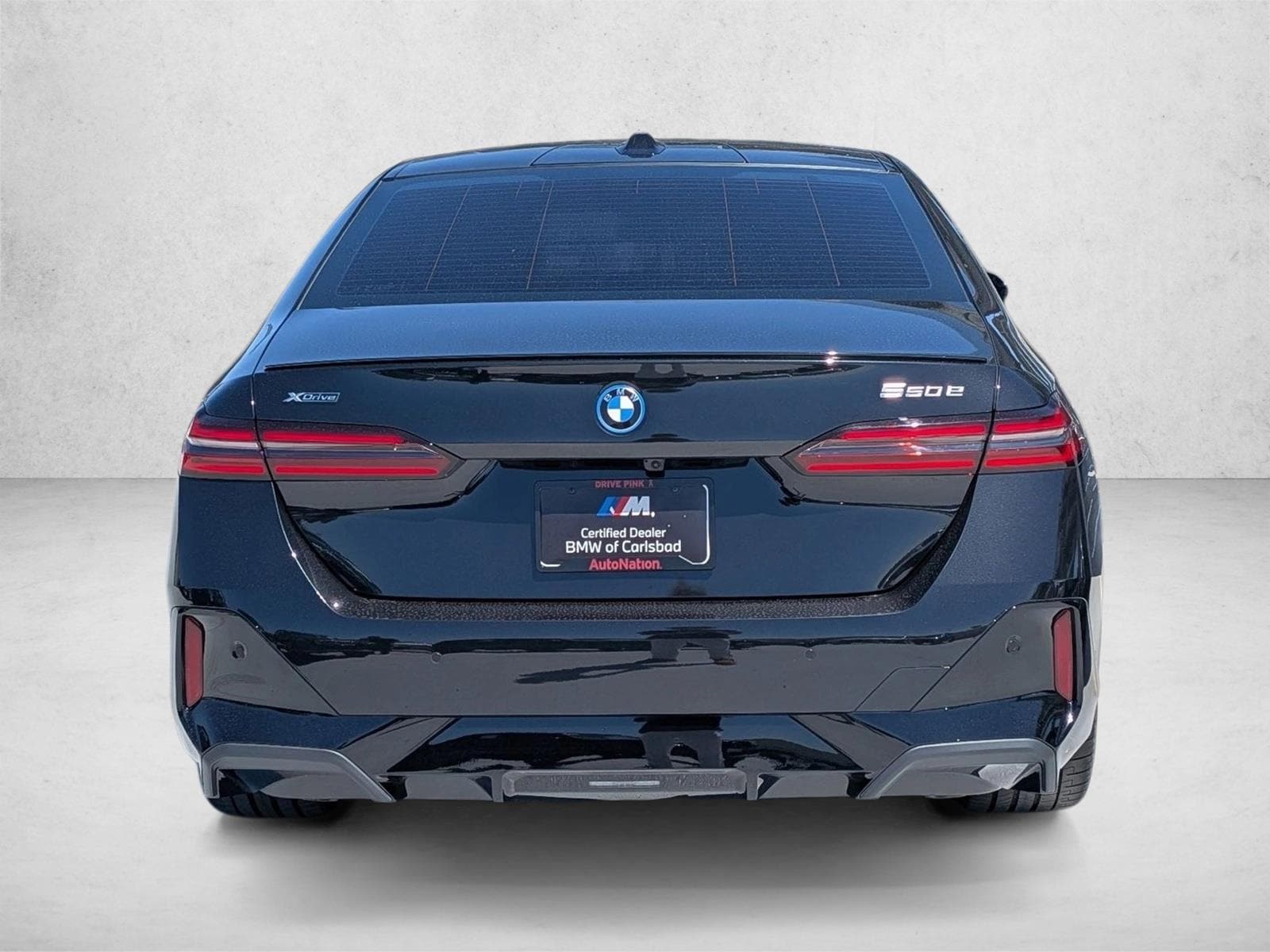 2026 BMW 550e xDrive photo 6