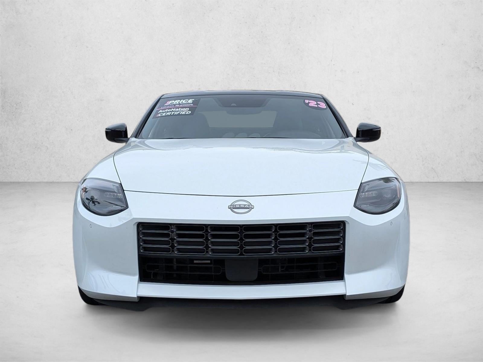 2023 Nissan Z photo 2