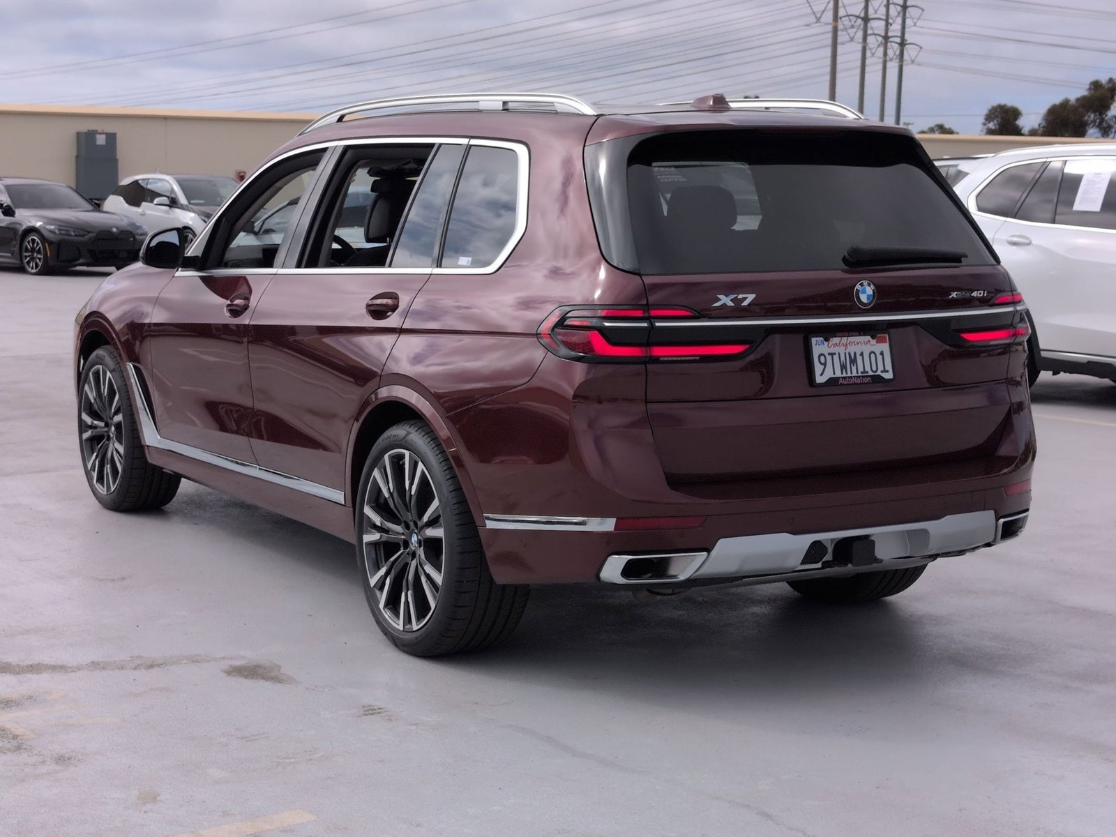 2025 BMW X7 xDrive40i photo 3