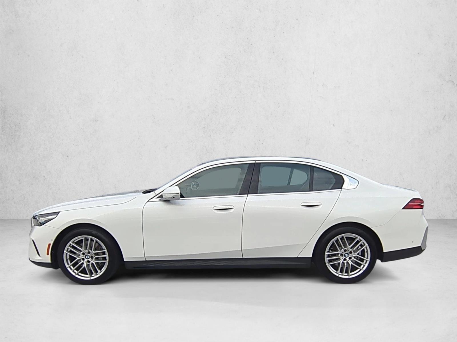 2024 Bmw 530i xDrive photo 2