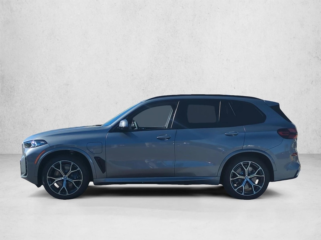New 2026 BMW X5 PHEV xDrive50e SUV