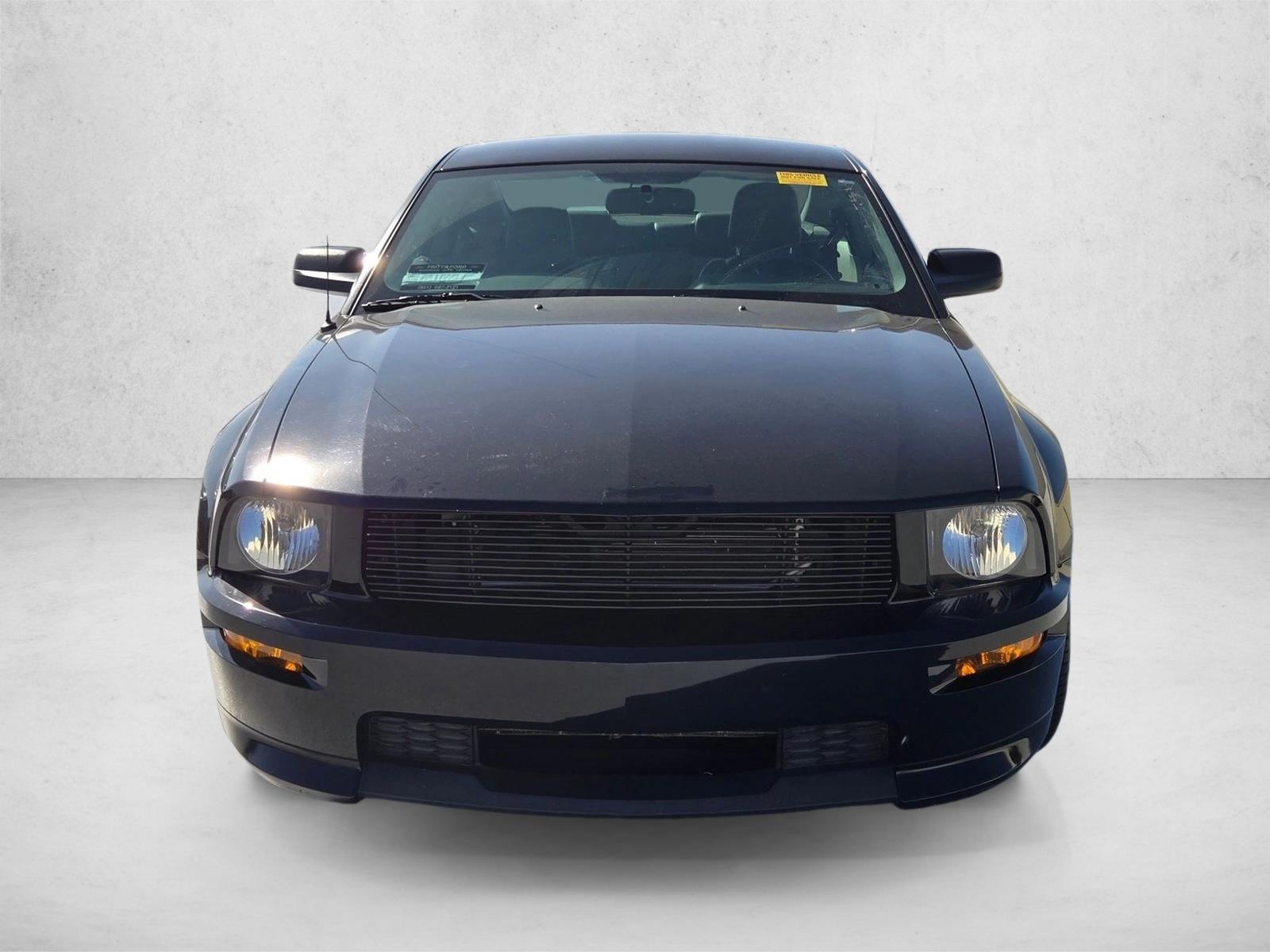 2009 Ford Mustang GT photo 2