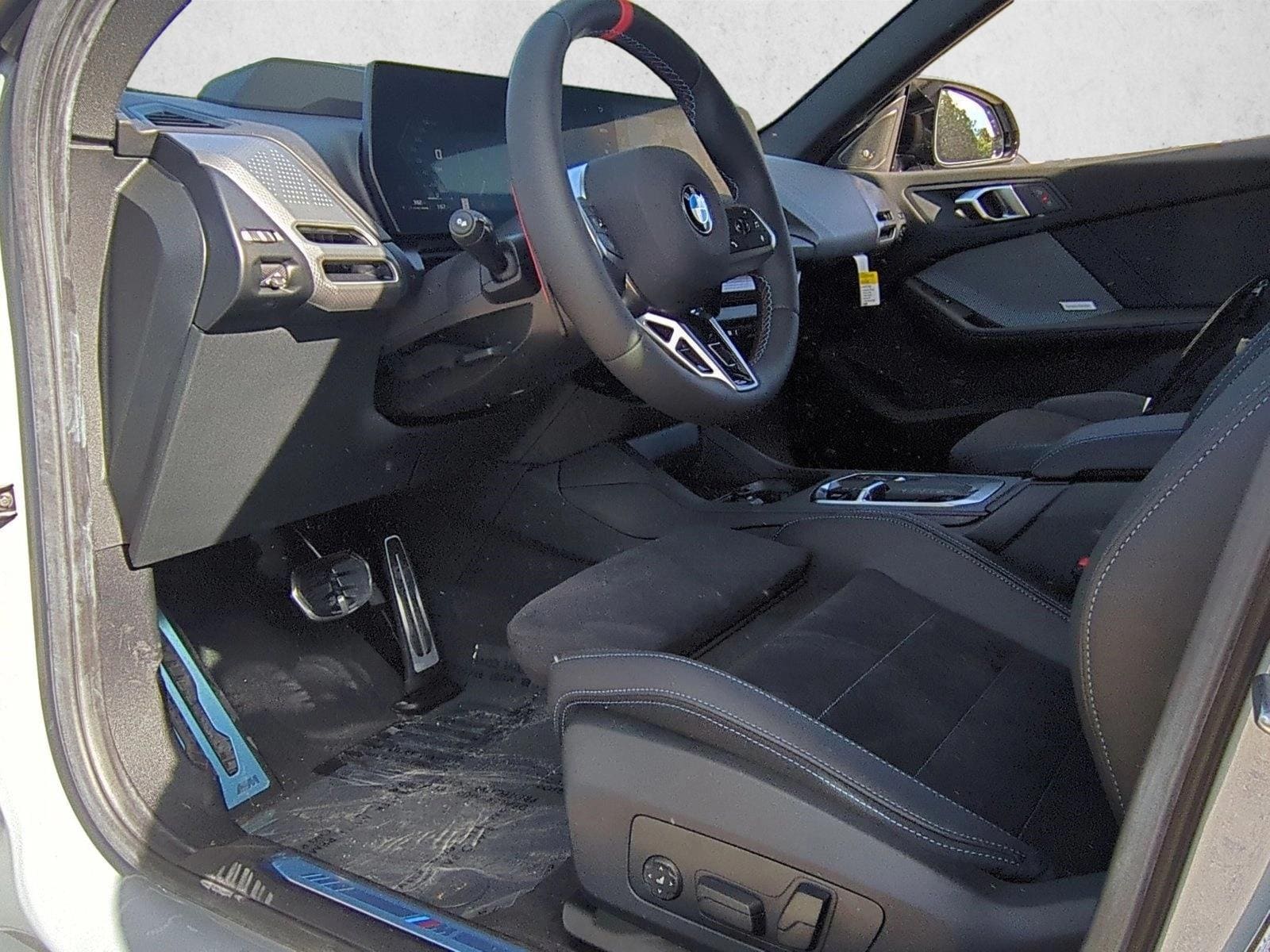 2026 BMW 2 Series M235 - Photo 10