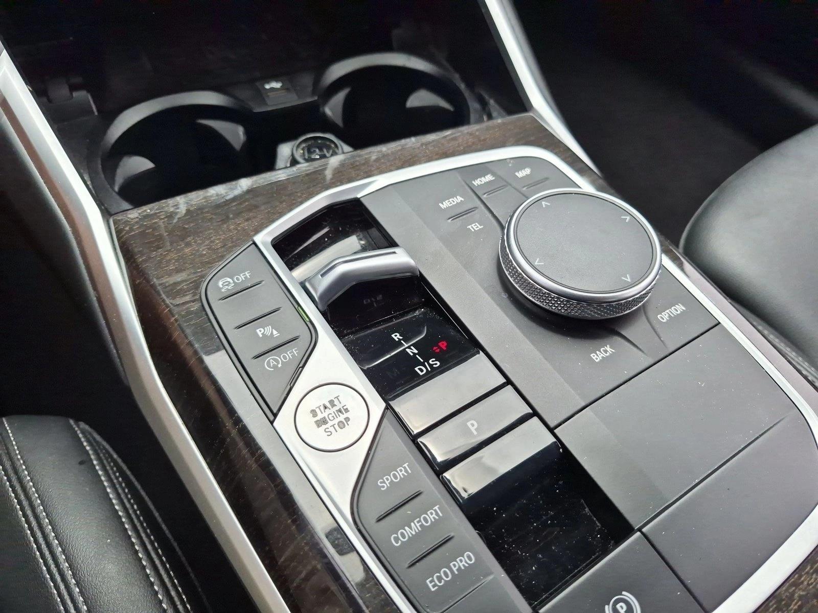 2023 BMW 3 Series 330i - Photo 11