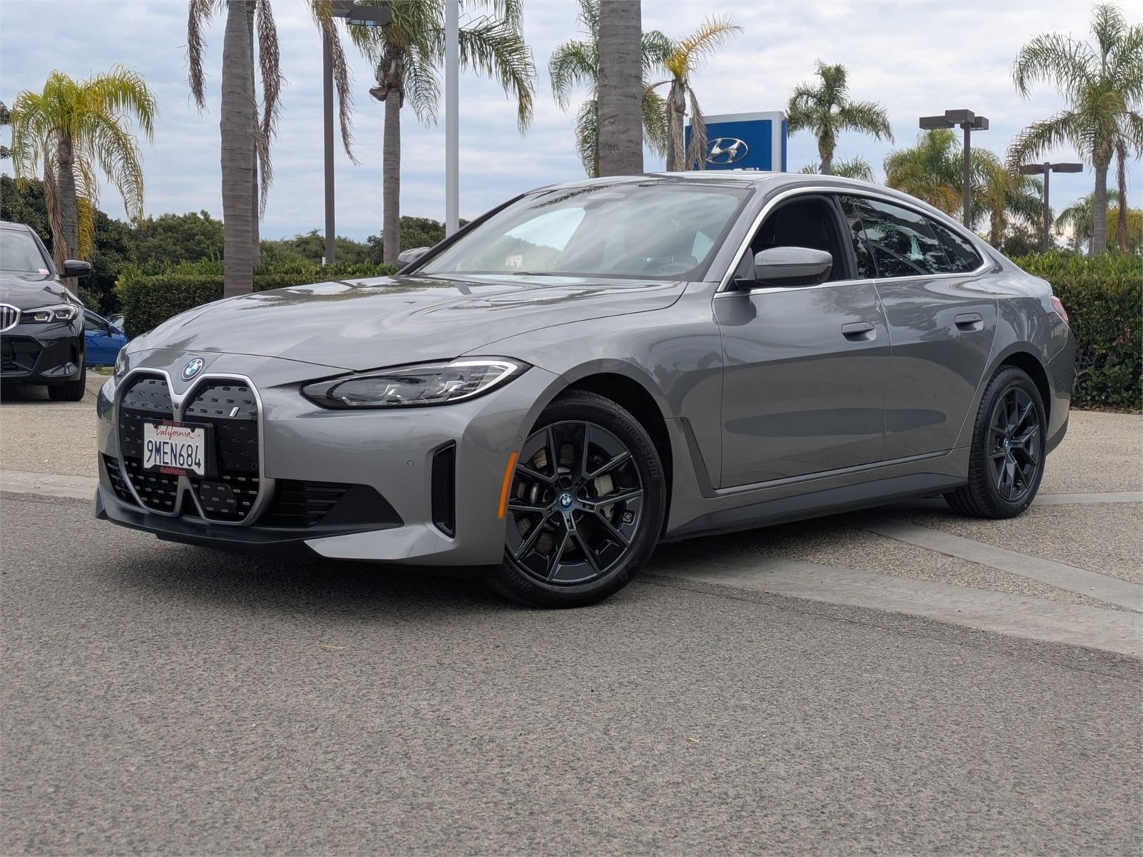 2024 BMW i4 40's photo