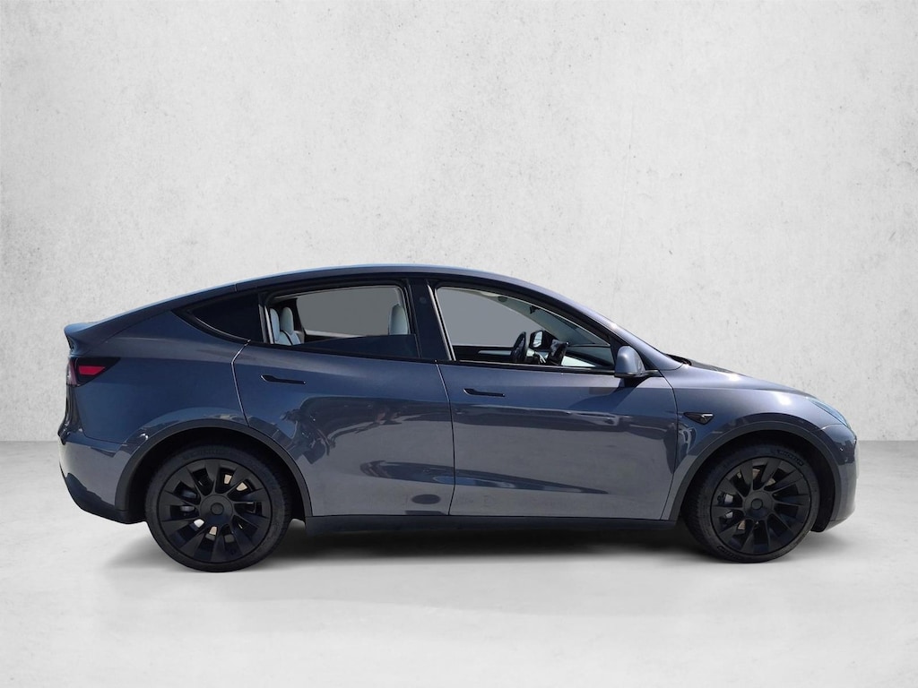 Used 2023 Tesla Model Y Long Range SUV