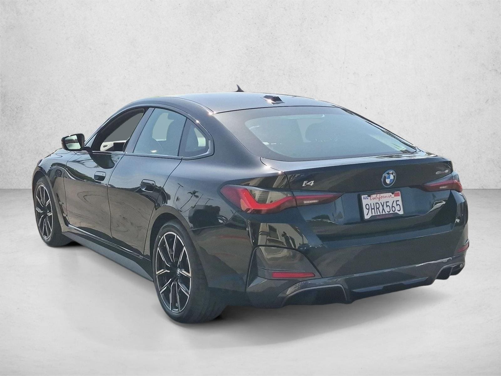 2023 BMW i4 40 - Photo 8