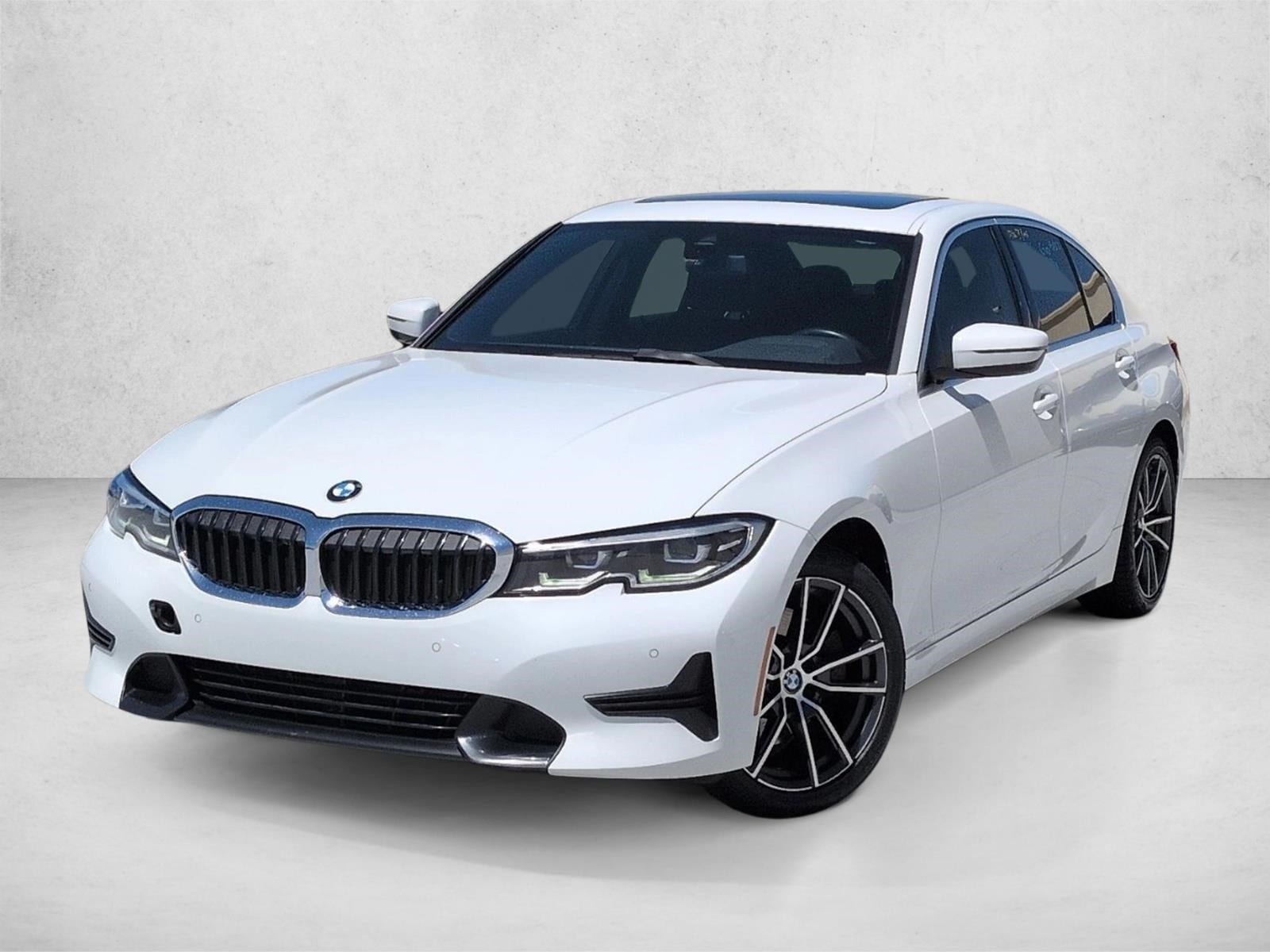 2019 BMW 3 Series 330i Sedan's photo