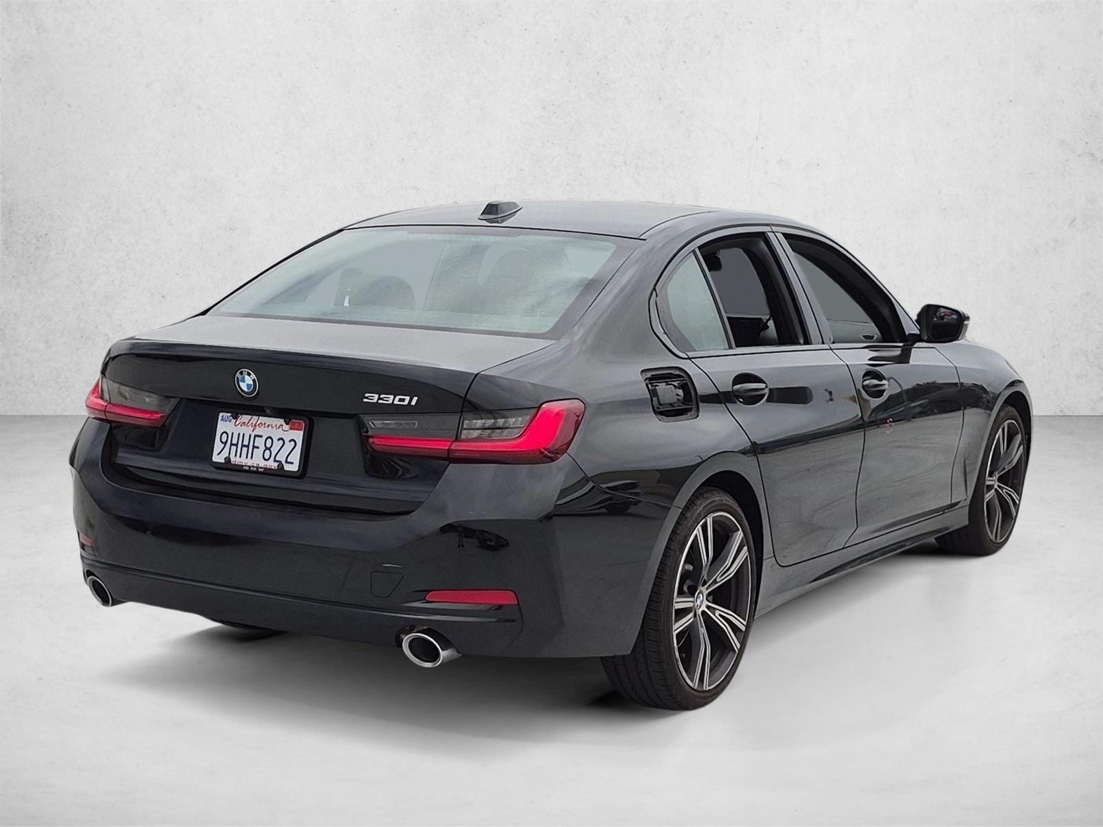 2023 BMW 3 Series 330i - Photo 5