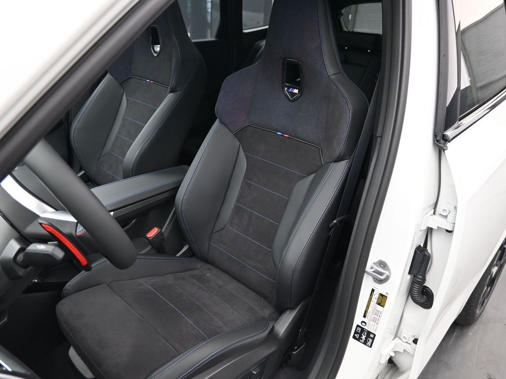 2026 BMW X1 M35i - Photo 13