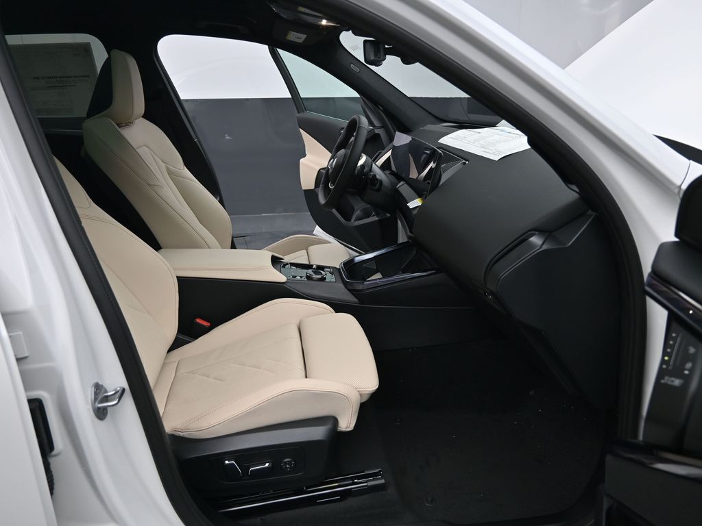 2025 BMW X3 30 - Photo 20