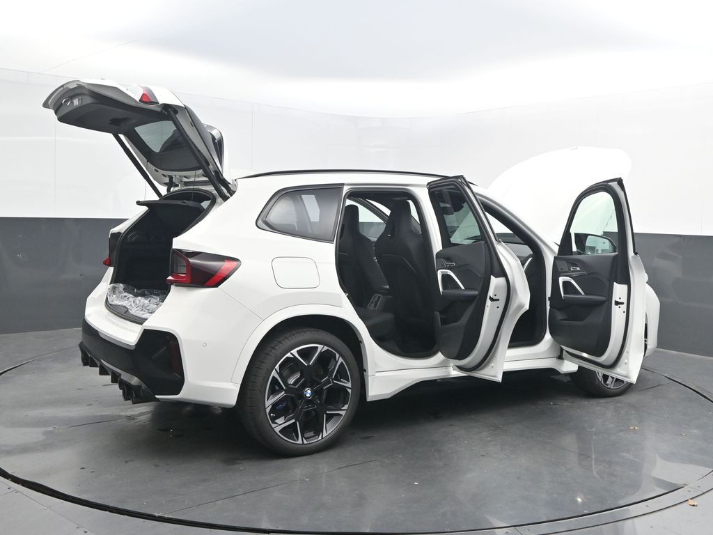 2026 BMW X1 M35i - Photo 56
