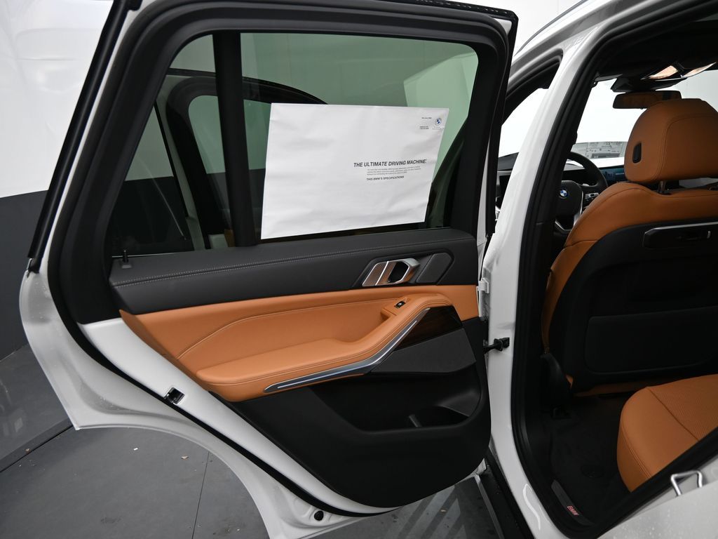 2026 BMW X5 50e - Photo 35