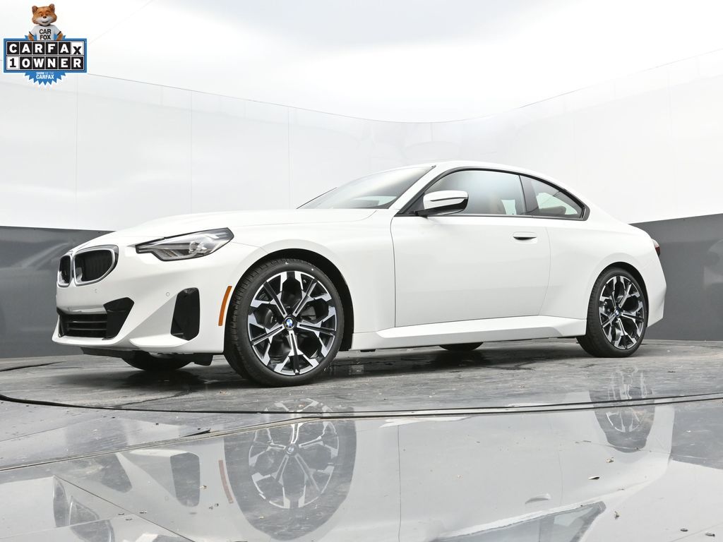 2025 BMW 2 Series 230i - Photo 31