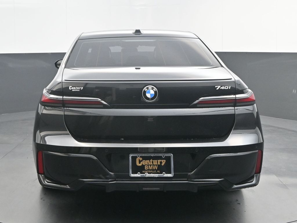 2023 BMW 7 Series 740i - Photo 6