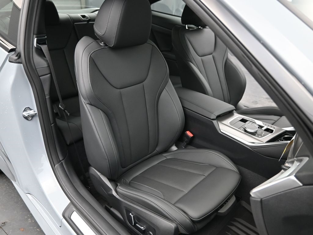 2026 BMW 4 Series M440i - Photo 28