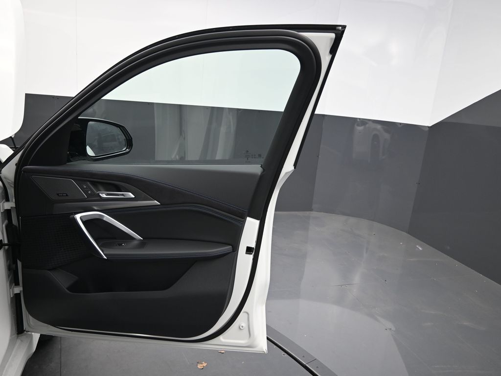 2026 BMW X1 M35i - Photo 25