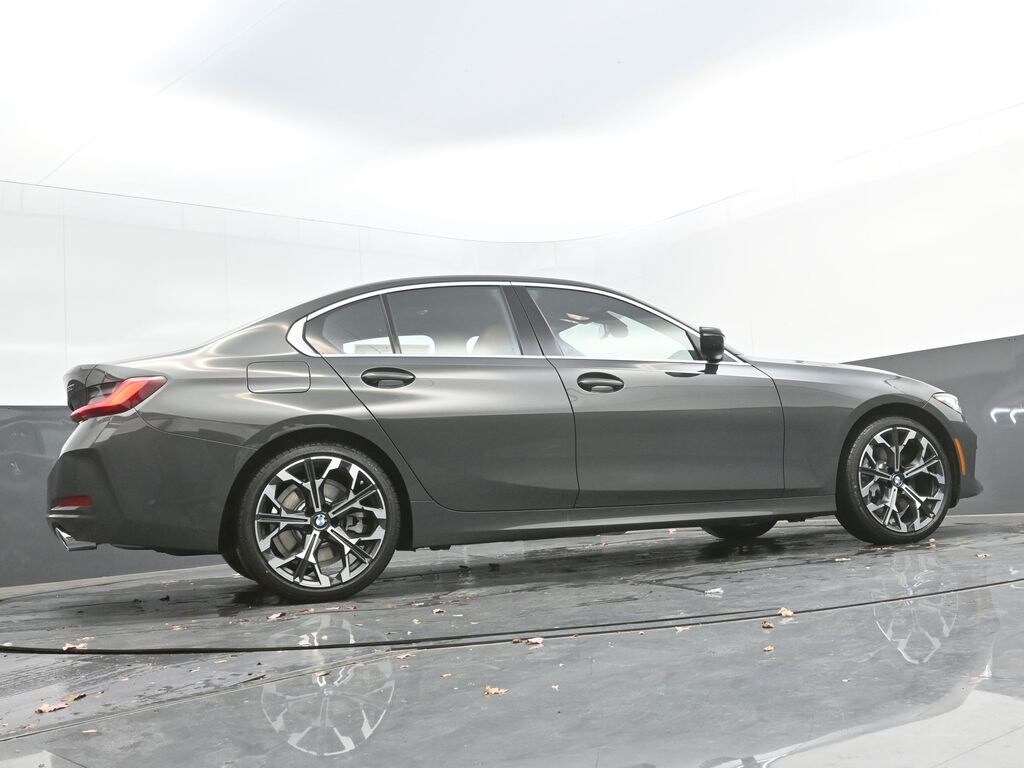 2026 BMW 3 Series 330i - Photo 41