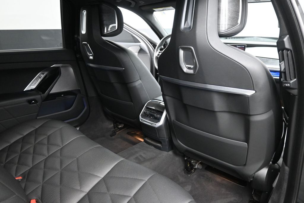 2023 BMW 7 Series 740i - Photo 23