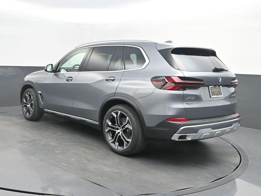 New 2026 BMW X5 sDrive40i SUV