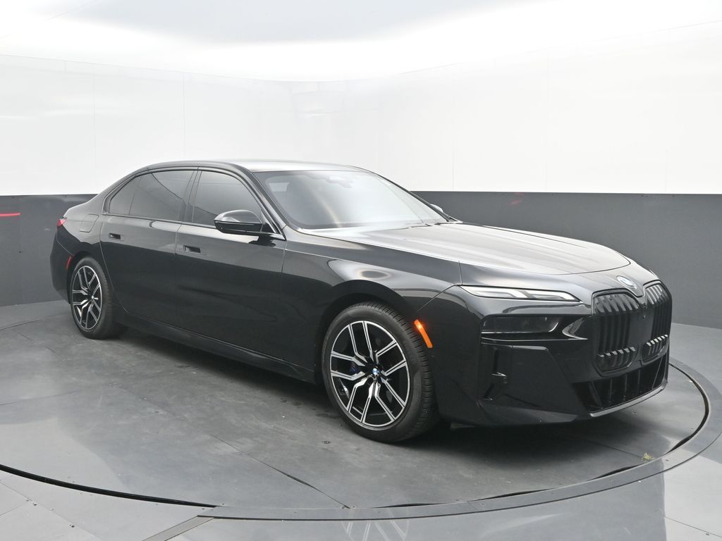 2023 BMW 7 Series 740i - Photo 9