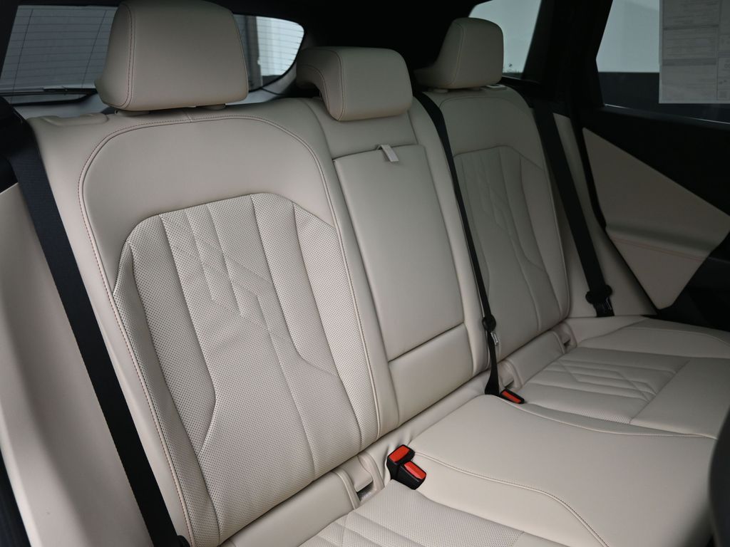 2025 BMW X3 30 - Photo 25