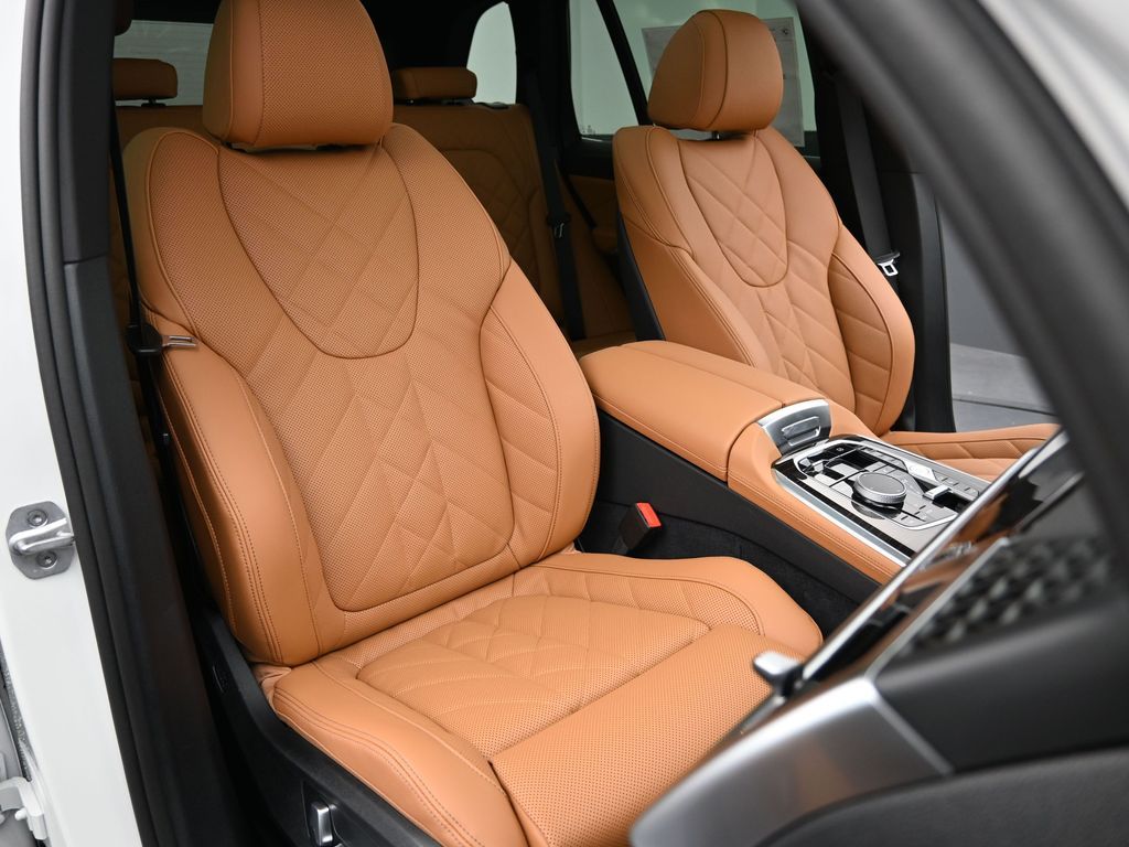 2026 BMW X5 50e - Photo 28